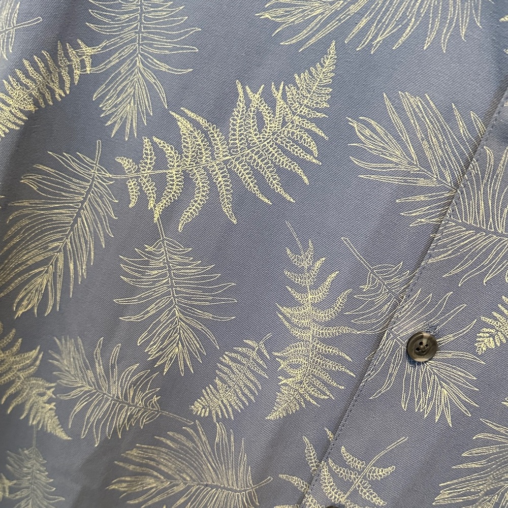 Toscano 100% Silk Men's Short-Sleeve Leaf Print Button-Down Shirt in Slate Blue - Picture 3 of 4